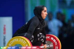 الهام حسینی عضو کمیسیون ورزشکاران وزنهبرداری آسیا شد