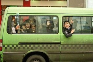 سرویس مدرسه برای کدام دانشآموزان «رایگان» است؟