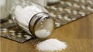 سنگ نمک دریا حاوی جیوه و کبالت با احتمال خطر مسمومیت/ نمکهای رنگی غیر بهداشتی هستند