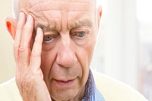 صالحی عنوان کرد؛ بیماران آلزایمری نیازمند حمایت های بیمهای هستند