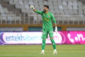با وجود گل نخوردن برابر هوادار؛ دروازهبان پرسپولیس یک عنوان را از دست داد/بیرانوند بدون دستکش شد