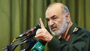 سردار سلامی: از تروریست ها انتقام میگیریم