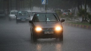 جادههای خوزستان باز، اما لغزنده هستند