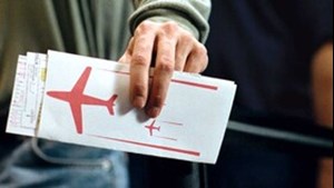 دبیر انجمن صنفی دفاتر خدمات مسافرتی خراسان رضوی پاسخ داد: آزادسازی نرخ‌های پروازی می‌تواند مشکل کمبود بلیت‌های هواپیمایی را حل کند؟
