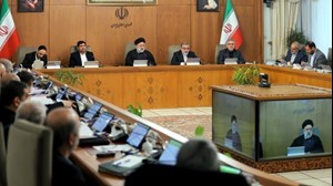 رئیسی در جلسه هیئت دولت: مسئولان از ظرفیتها، نشاط و انگیزه جوانان غفلت نکنند
