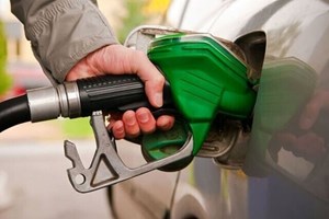 آیا بنزین گران میشود؟