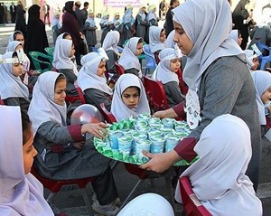 لزوم همکاری کارخانههای خوزستان برای تامین شیر مدارس