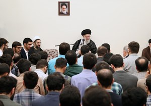 در دیدار مدالآوران ایران؛ رهبر انقلاب: تلاش کنید مشارکت در انتخابات افزایش پیدا کند