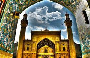 پهن شدن سفرههای افطار در حرم امام علی (ع)+عکس