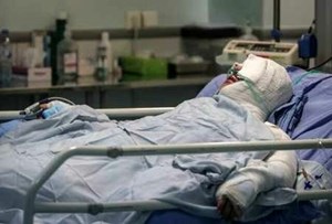 رئیس دانشگاه علوم پزشکی جندی شاپور اهواز خبر داد: خدماترسانی دو بیمارستان در خوزستان به مصدومان شیمیایی صنایع