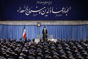 جمعی از فرماندهان نیروی هوایی ارتش با رهبر انقلاب دیدار میکنند