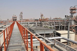 برای نخستین بار در کشور ؛ صرفهجویی چند صد هزار دلاری با تعمیر چاه میدان دارخوین