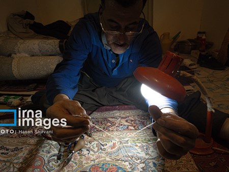 درآمد ترکیه از دستان پینه بسته رفوگران فرش ایرانی