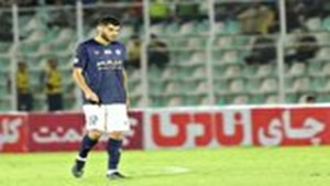 پرسپولیس برای جذب مدافع گل گهر دست به کار شد
