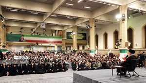 رهبر انقلاب در دیدار هزاران نفر از رای اولیها و جمعی از خانوادههای شهدا تاکید کردند: مجلس قوی و پیشرفت کشور با انتخابات قوی و پرشور
