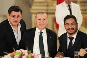 غولهای ترکیه در مصر کشتی میگیرند
