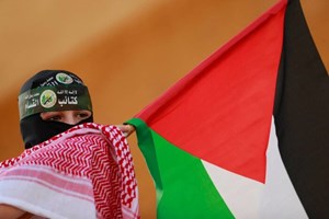 عطوان تحلیل کرد؛ دهها هزار نفر در تونلهای غزه آموزش میبینند/هراس آمریکا از جنگ وسیع اسرائیل با حزبالله