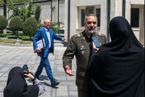 امیر آشتیانی: بزودی از سامانه پدافندی بردبلندی رونمایی میکنیم