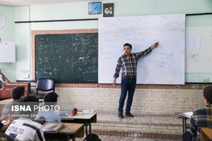 رئیس مرکز منابع انسانی آموزش و پرورش خبر داد: نتایج آزمون دبیری تا آخر مهرماه اعلام میشود/ صدور ۵۹ هزار حکم جدید با رتبهبندی معلمان