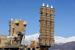 رونمایی سامانههای پدافند هوایی «آرمان» و «آذرخش»