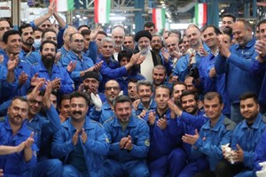 دشمن حتما در عرصه اقتصادی ناکام خواهند ماند/مسئولان اجازه ندهند کارخانهای تعطیل شود