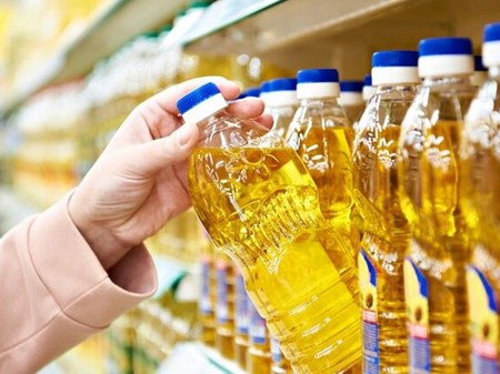 هشدار درباره فروش اجباری روغن در کنار رب و تن ماهی/ بازرسان برخورد می‌کنند