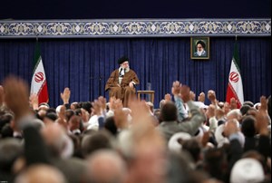 حضرت آیت الله خامنهای در دیدار مسئولان و کارگزاران حج: کسی که با آمریکا و اسرائیل دست دوستی بدهد ظالم و ستمگر و مشمول لعنت خداوند است
