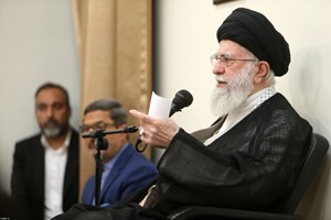رهبر انقلاب در دیدار دست‌اندرکاران کنگره شهدای مدافع حرم و جبهه مقاومت: حرکت مدافعان حرم ایران و منطقه را نجات داد