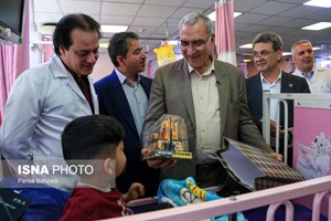وزیر بهداشت اعلام کرد: درمان کودکان زیر ۷ سال در بیمارستانهای دولتی رایگان میشود