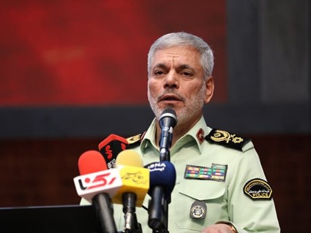 جانشین معاون هماهنگ‌کننده فراجا اعلام کرد: عملیاتی شدن سامانه «سجاد» در اربعین ۱۴۰۴ در تمام مرزهای کشور/ تلاش پلیس برای سهولت تردد زائران